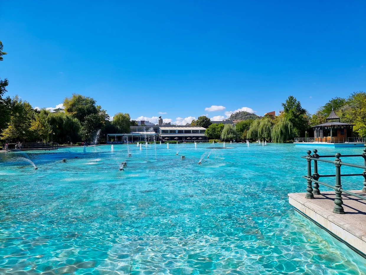 Tsar Simeon Garden with its turquoise lake and fountains