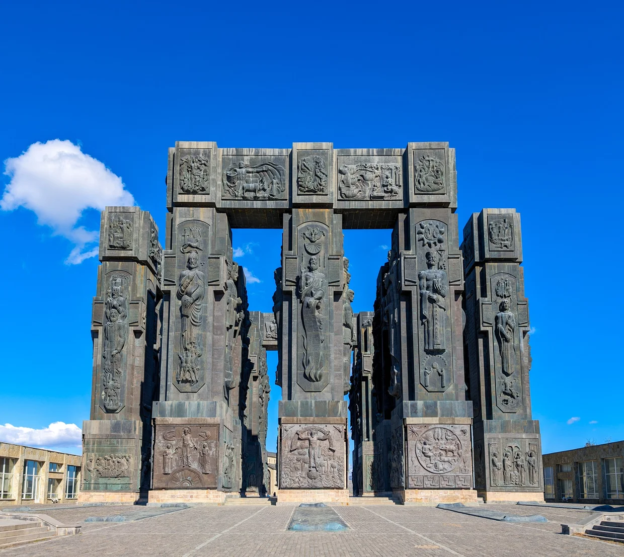 Chronicle of Georgia Monument