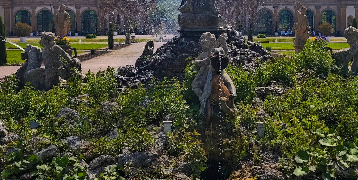 Tufa-rock grotto fountain with figures