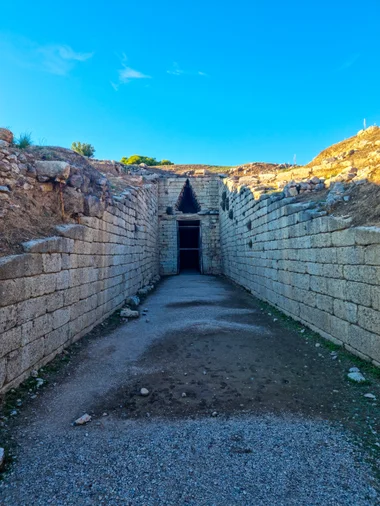 Long stone passage leading to the Treasury of Atreus tomb