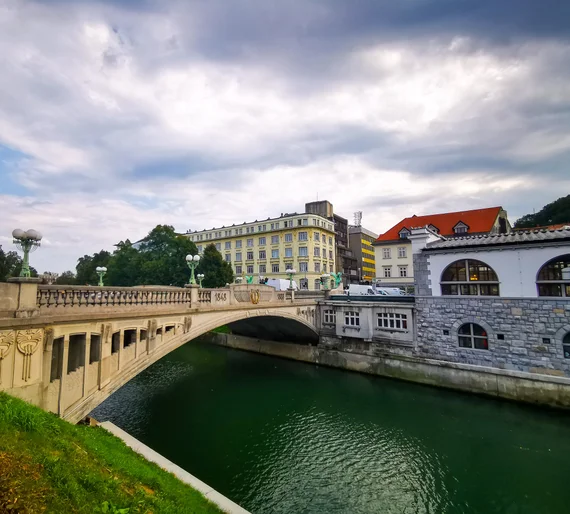 Bridge and riverside market buildings on the Ljubljanica
