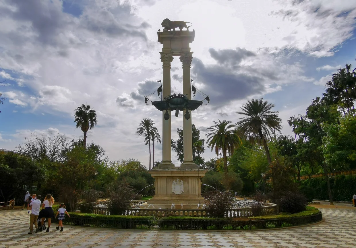 Columbus Monument in the park