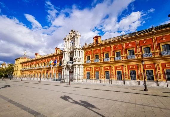 Palacio de San Telmo, one of those buildings that makes you stop walking