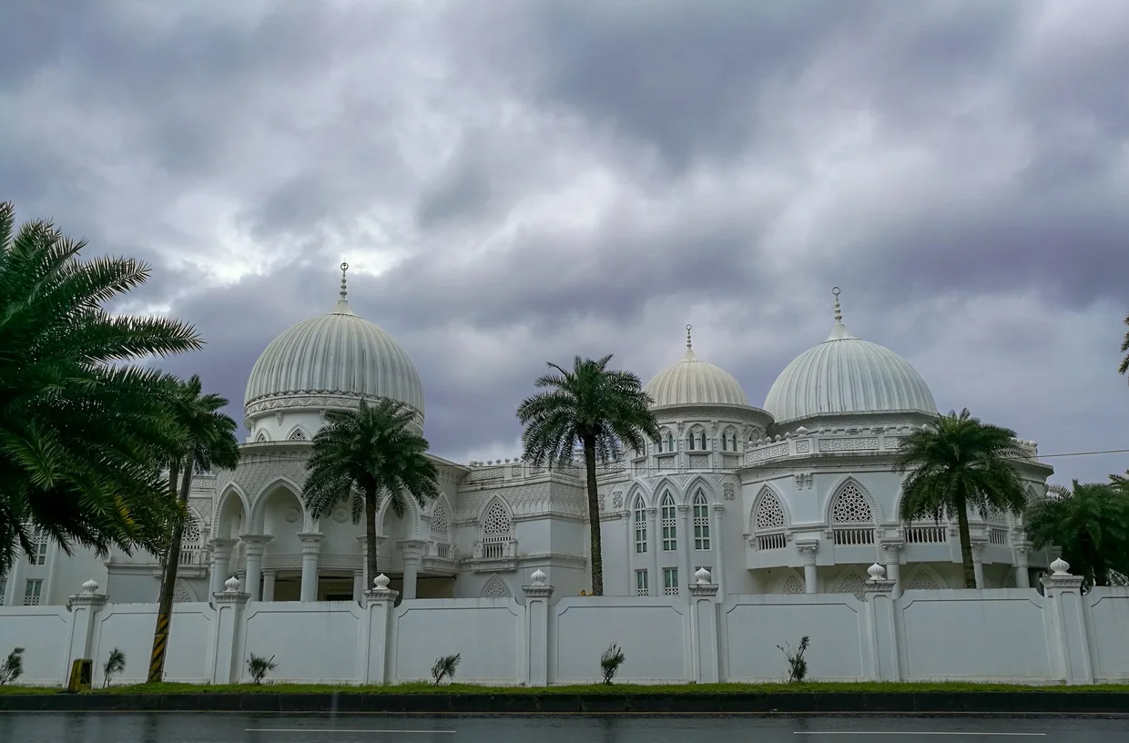 A surprise domed building near Su'ao