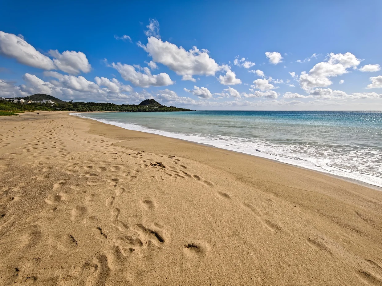 Footprints down an empty stretch of Nanwan