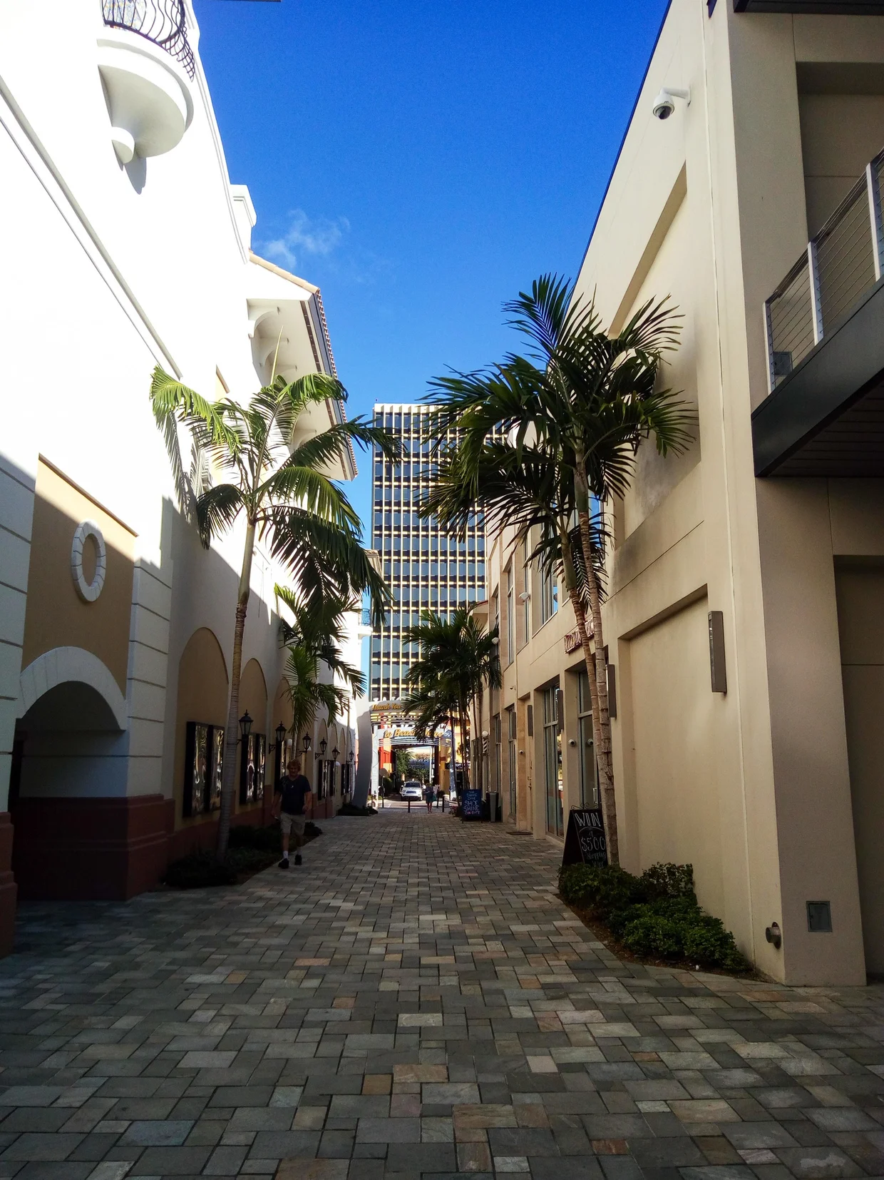 Shopping district